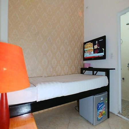 Mad Monkey Hanoi Hostel Ngoại thất bức ảnh