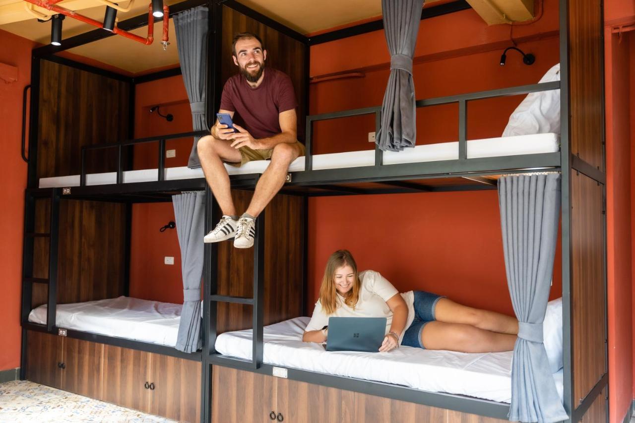 Mad Monkey Hanoi Hostel Ngoại thất bức ảnh