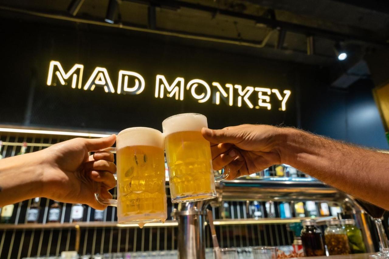 Mad Monkey Hanoi Hostel Ngoại thất bức ảnh