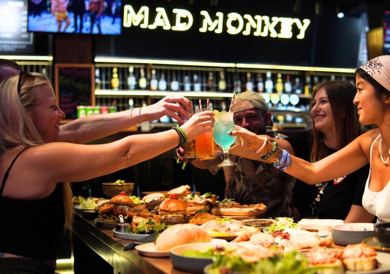 Mad Monkey Hanoi Hostel Ngoại thất bức ảnh