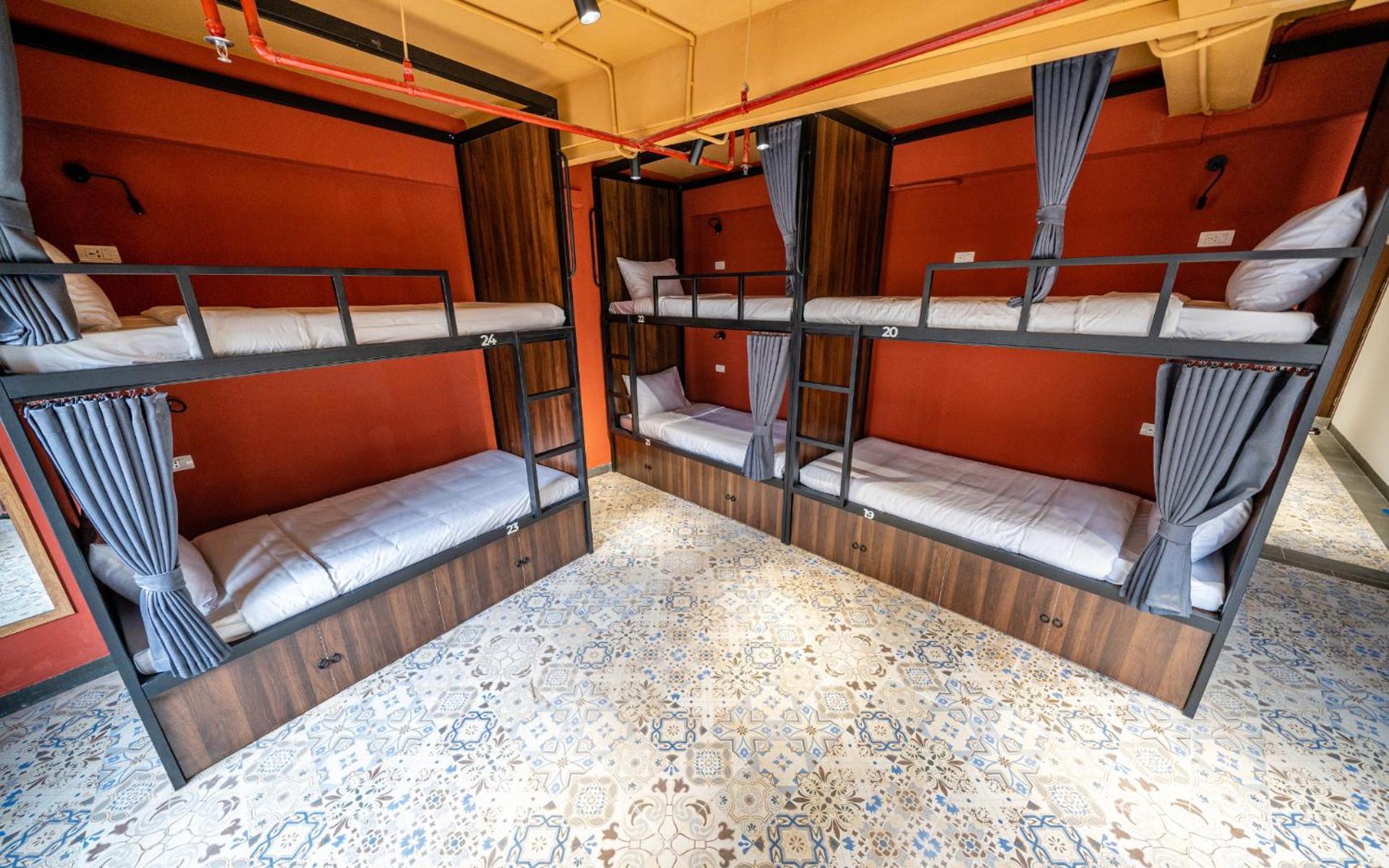 Mad Monkey Hanoi Hostel Ngoại thất bức ảnh