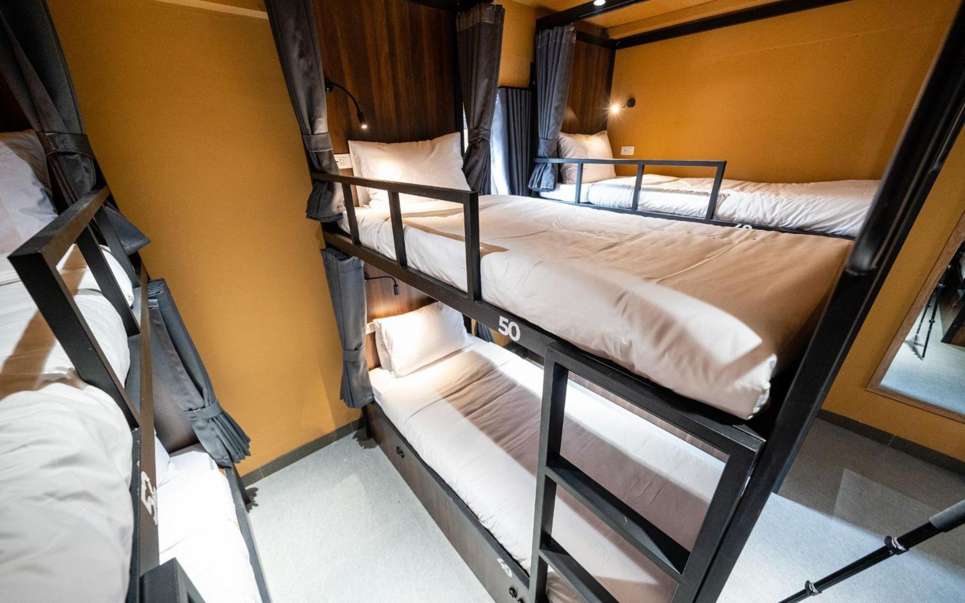 Mad Monkey Hanoi Hostel Ngoại thất bức ảnh
