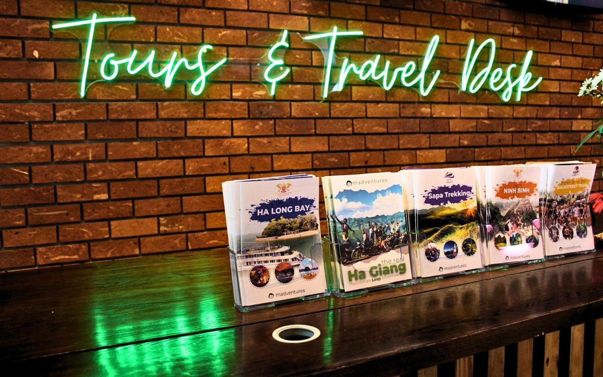 Mad Monkey Hanoi Hostel Ngoại thất bức ảnh