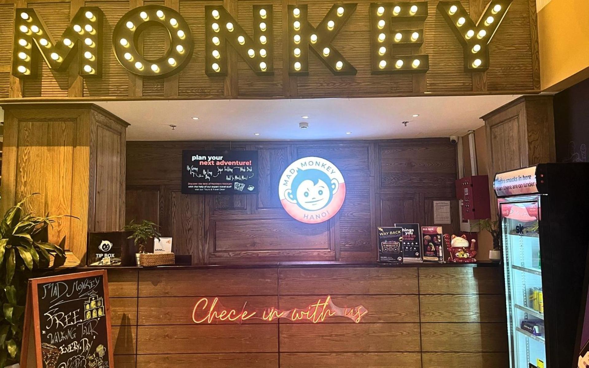 Mad Monkey Hanoi Hostel Ngoại thất bức ảnh